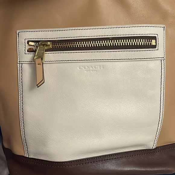 COACH Cream/Tan/Brown Leather Crossbody Bag Purse 👜 - Picture 8 of 10